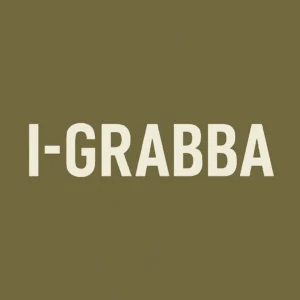 I Grabba blend of Dark or Natural Grabba Leaf in a drab down background.
